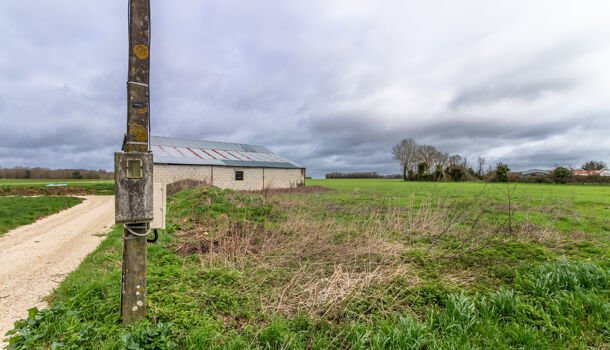 Immeuble 2 pièces  à vendre Saint-Savinien 17350