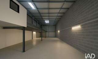 Commerce  397 m² à louer à Mérignac (33700)