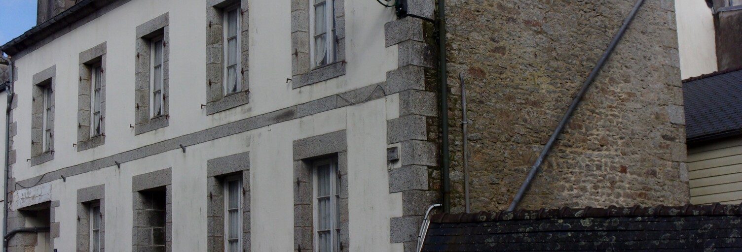 Immeuble  200 m² à vendre à Huelgoat (29690)