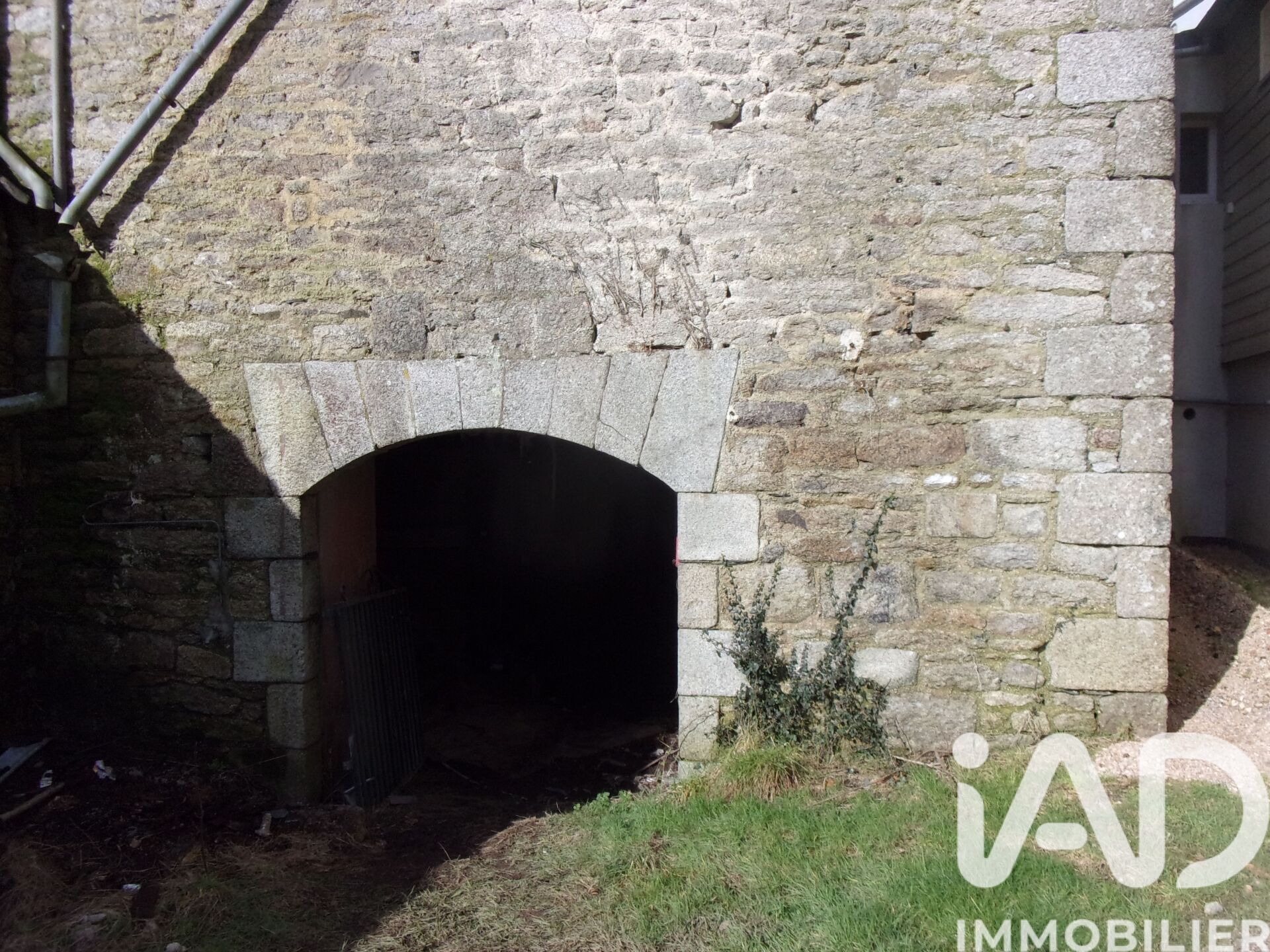 Vente Immeuble 200 m² - Photo 2