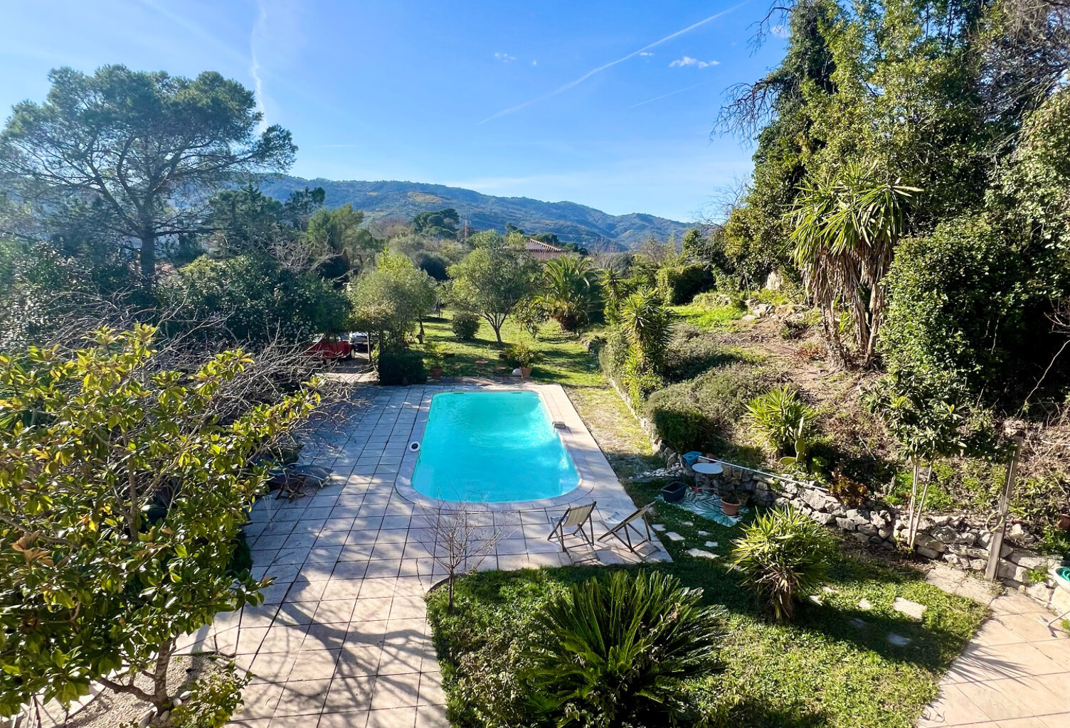 LIMITE CANNES VILLA T7 VUE MER 300M2 TERRASSE SUD TERRAIN 40 — photo 1