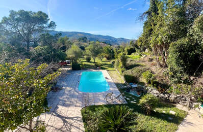 LIMITE CANNES VILLA T7 VUE MER 300M2 TERRASSE SUD TERRAIN 40 — photo du bien