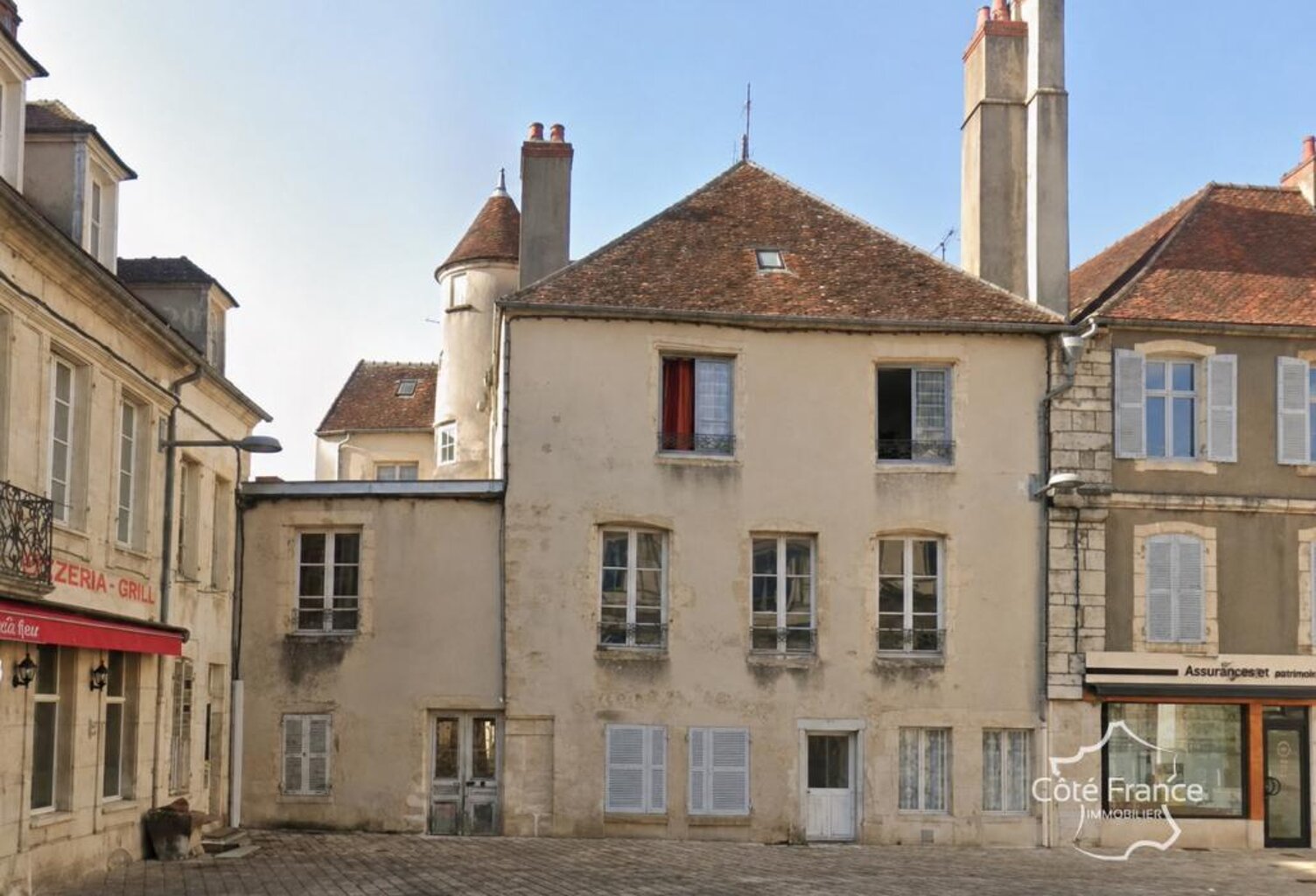 Immeuble Patrimonial de 4 lots, possibilité d'un 5e lot — photo 1