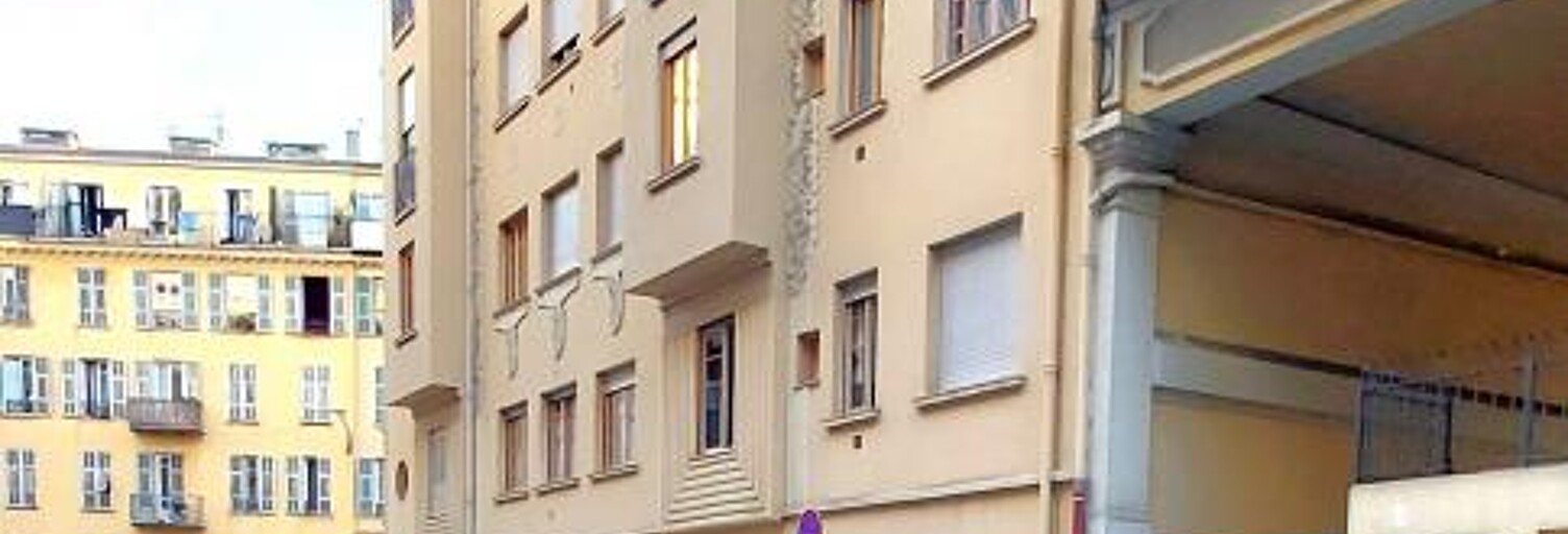 Immeuble  295 m² à vendre à Nice (06000)