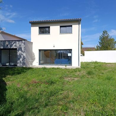 Maison 5 pièces 384900 €