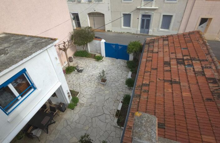 Maison  8 pièces CUXAC D'AUDE (11) 203 m2 environ garage cour environ 110 m2 — photo 2