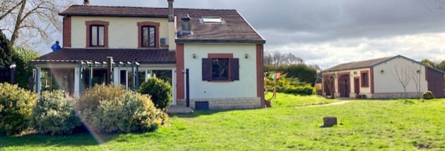 Maison 7 Pièces 148 m² à vendre à Villeneuve-l'Archevêque (89190)