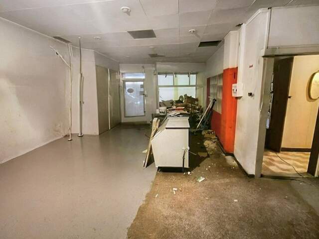 Local Commercial Prêt à Accueillir Votre Projet en Plein Cœur de Hayange — photo du bien