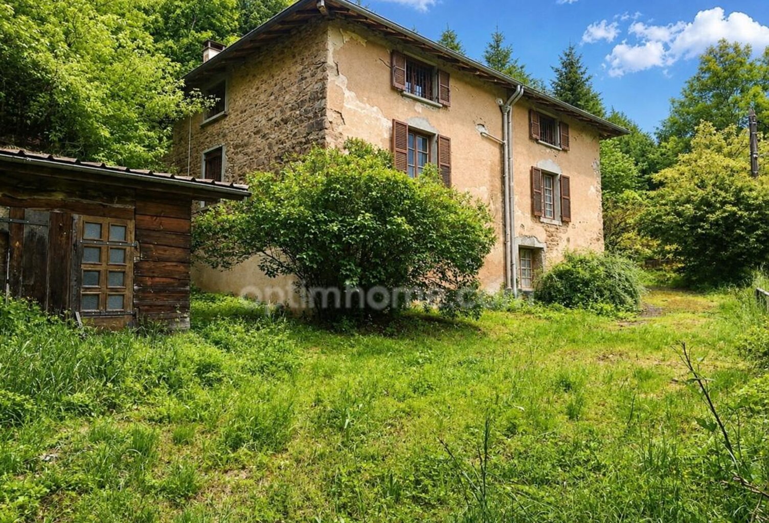 Valsonne (69170) – Maison 180m² à rénover sur terrain boisé 3 300m² – Ancien Gîte de France – Proche Tarare et Lyon — photo 1