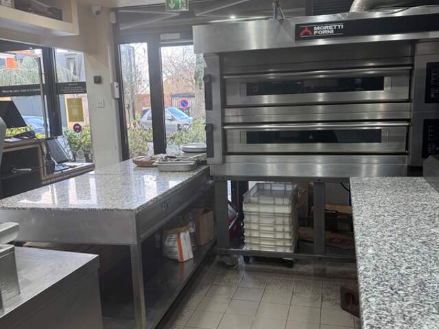 Fonds de commerce à vendre PIZZERIA RENTABLE SAINT MAUR DES FOSSES (94) — photo du bien