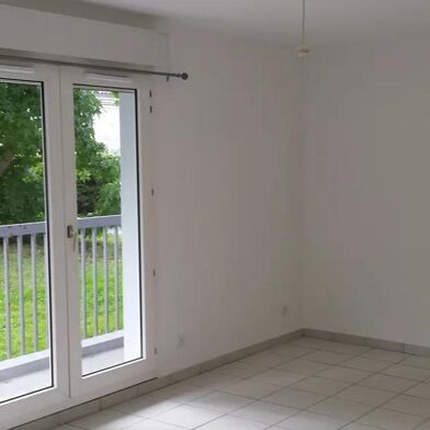 Appartement 1 pièces 590 €