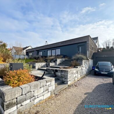 Maison 6 pièces 399000 €