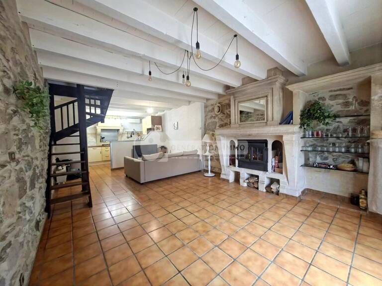 Maison de charme en pierre Arles, quartier Mouleyres — photo 1