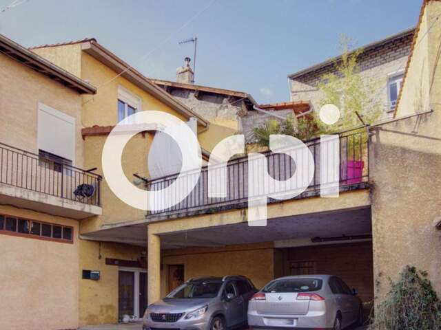 EXCLUSIVITÉ – Maison de charme en bout d’impasse avec grande terrasse et fort potentiel – Rive-de-Gier — photo du bien