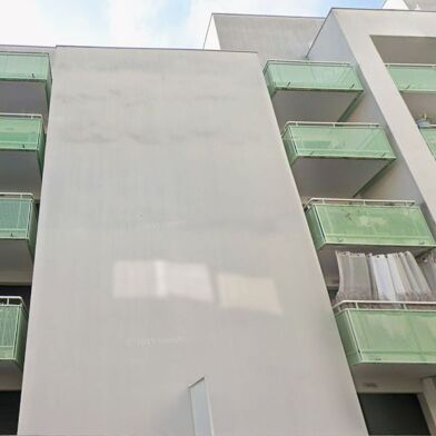 Appartement 2 pièces 704 €