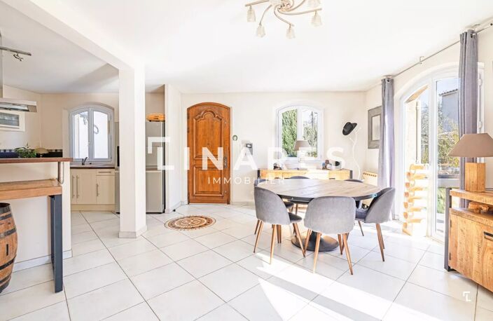 LA BASTIDE - Villa T5 de 162m² - Jardin 900 m² - Piscine - 13011 — photo 5