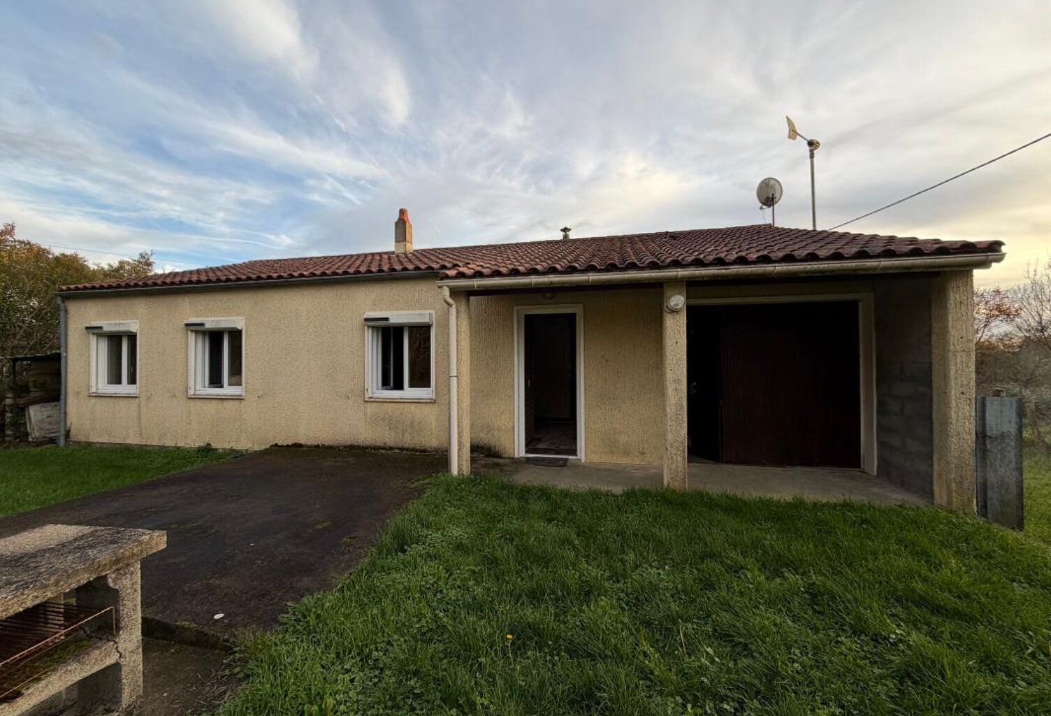 Maison À Vendre — photo 1