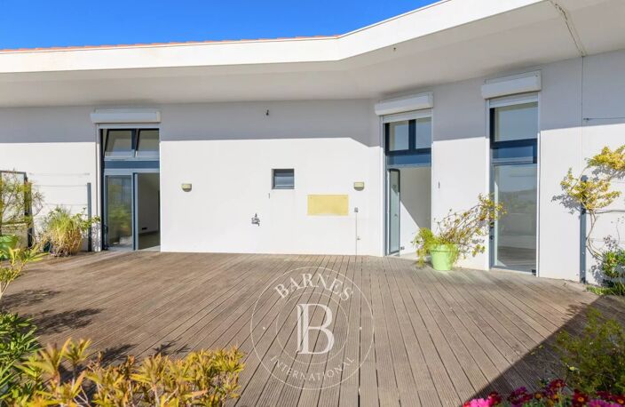 VENTE - MARSEILLE - 13008 - LA PLAGE - APPARTEMENT - VUE MER PAN — photo 4
