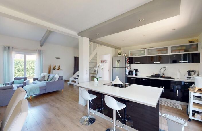 EXCLUSIVITÉ - LAUNAGUET - Maison T4 avec terrasse, jardin et garage — photo 2