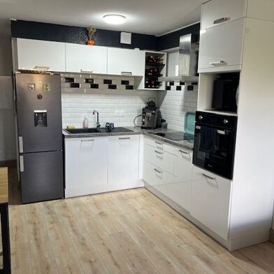 Appartement 3 pièces 800 €