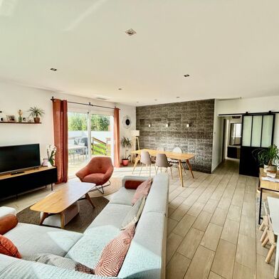 Maison 4 pièces 1350 €