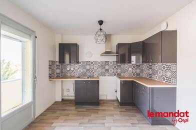 Appartement 3 pièces 720 €