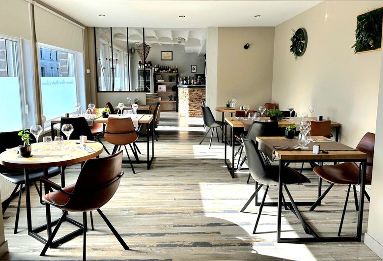 Magnifique fonds de commerce de restaurant semi-gastronomique avec Licence IV, secteur Valenciennois,  à 15 km Orchies, 35 km de Lille — photo 1