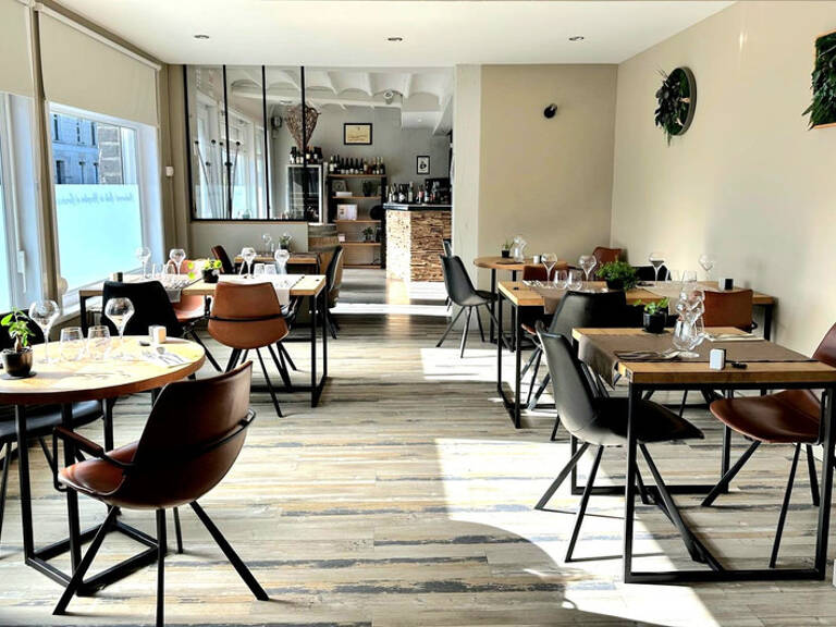 Magnifique fonds de commerce de restaurant semi-gastronomique avec Licence IV, secteur Valenciennois,  à 15 km Orchies, 35 km de Lille — photo 1