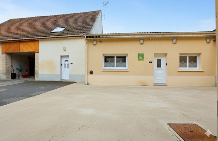 Dpt Marne (51), à vendre BISSEUIL Un ensemble de 4 gîtes en excellent état dont 12 chambres. Avec terrain et petite salle — photo 4
