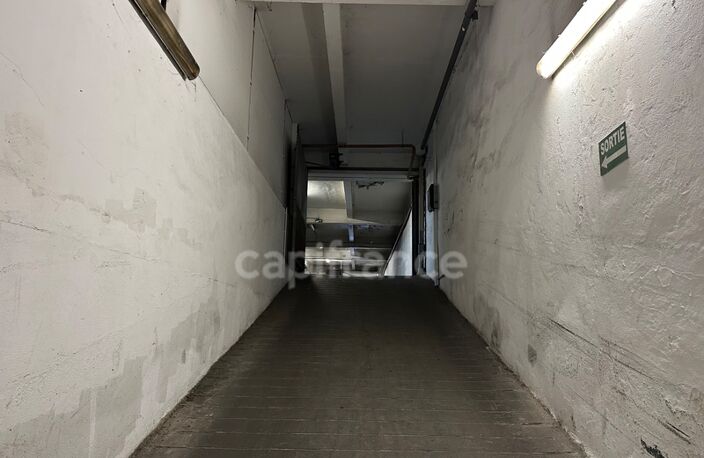 Box à vendre BAGNOLET (93) - 216 rue de Noisy-le-sec, proche LES LILAS — photo 4