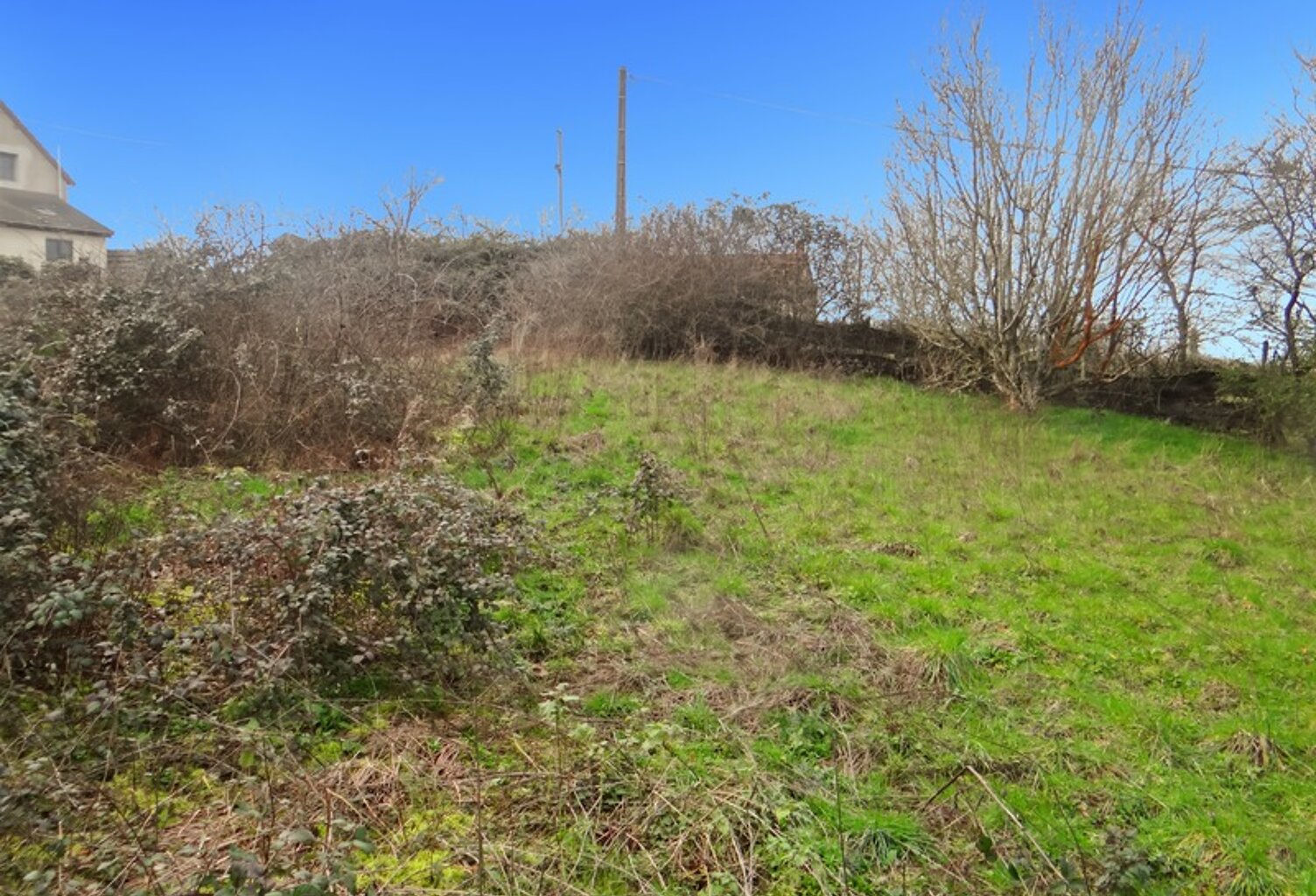 Maison de campagne à rénover – Beau potentiel – Terrain 1 060 m² — photo 1