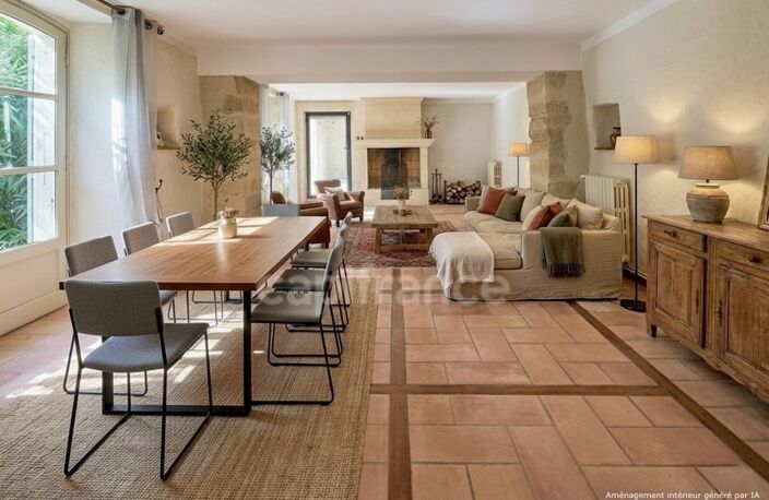 Á UZES (30) Propriété d’Exception à Deux Pas de la Place aux Herbes — photo 5
