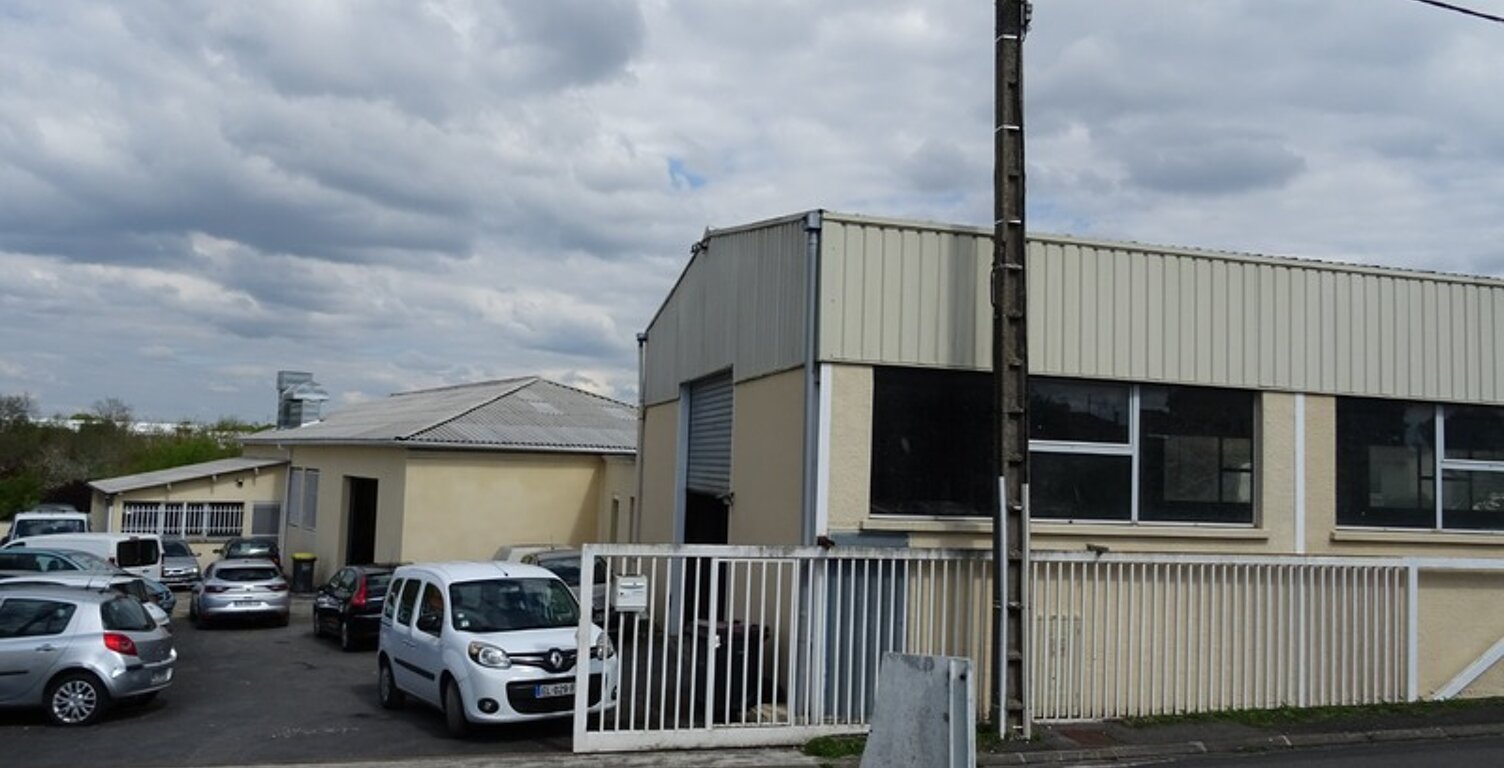 Dpt Charente (16), à vendre Grand ANGOULEME — photo 1