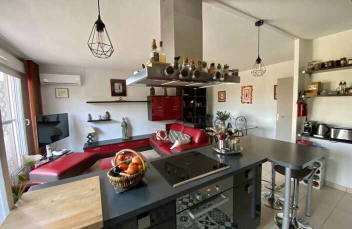 Appartement à vendre 3 pièces  (13) Salon-de-Provence — photo 2