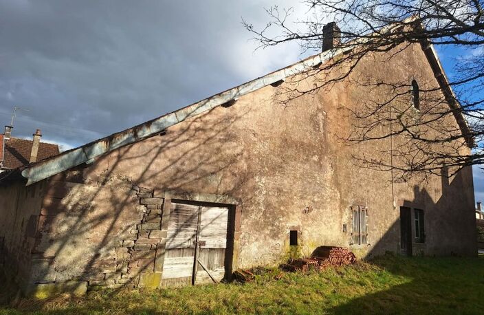 CORBENAY (70) Ferme de 350m² à rénover entièrement, terrain 1400m² — photo 3
