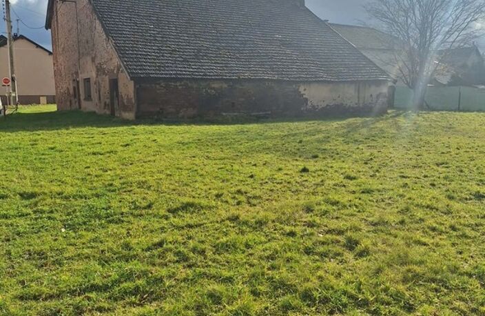 CORBENAY (70) Ferme de 350m² à rénover entièrement, terrain 1400m² — photo 4