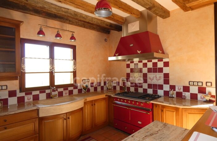 Propriete à vendre 8 pièces SAINT GERMAIN DU BOIS (71) — photo 4