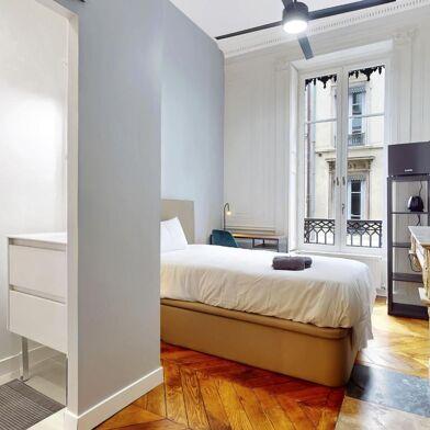 Appartement 1 pièces 744 €