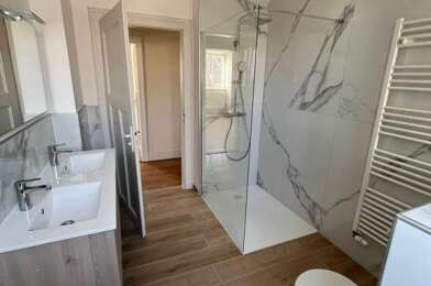 Appartement 5 pièces 1100 €