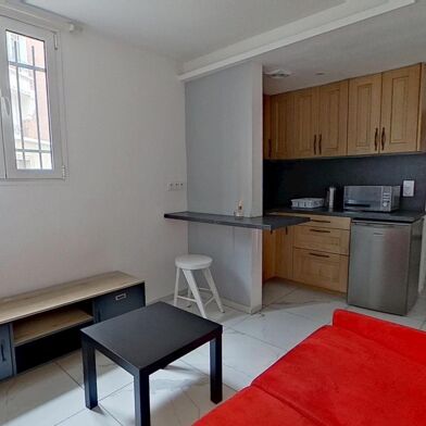 Appartement 1 pièces 930 €