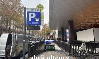 Garage   m² à vendre à Paris 9 (75009)