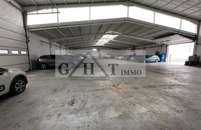 Local d'activités 1050m2 à louer Lagny Sur Marne — photo 2