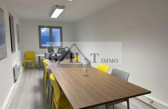 Local d'activités 1050m2 à louer Lagny Sur Marne — photo 4
