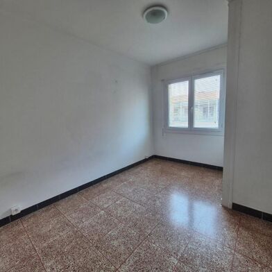Appartement 3 pièces 700 €