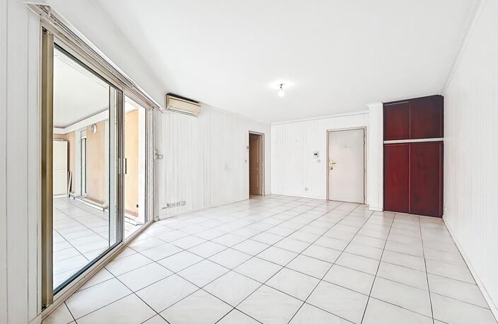 Appartement T3 vue mer + Garage en sus. - À Vendre — photo 5