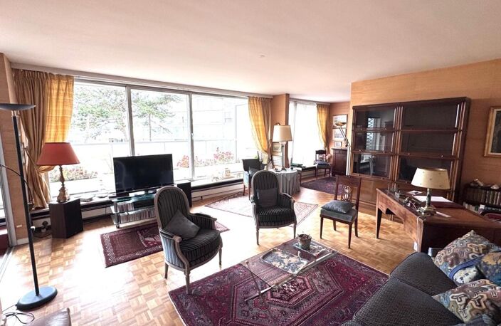 Appartement de 143 m² à la Résidence de France — photo 2