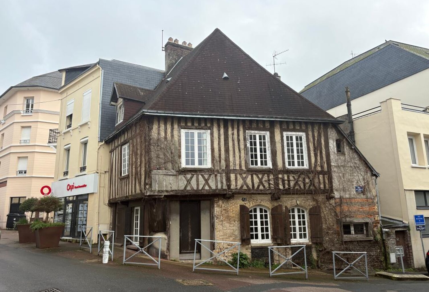 Maison À Vendre — photo 1