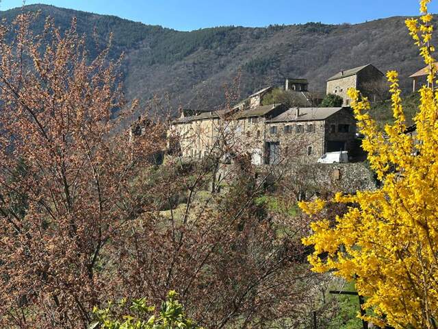 Maison  de village 4 pièces avec combles aménageables — photo du bien