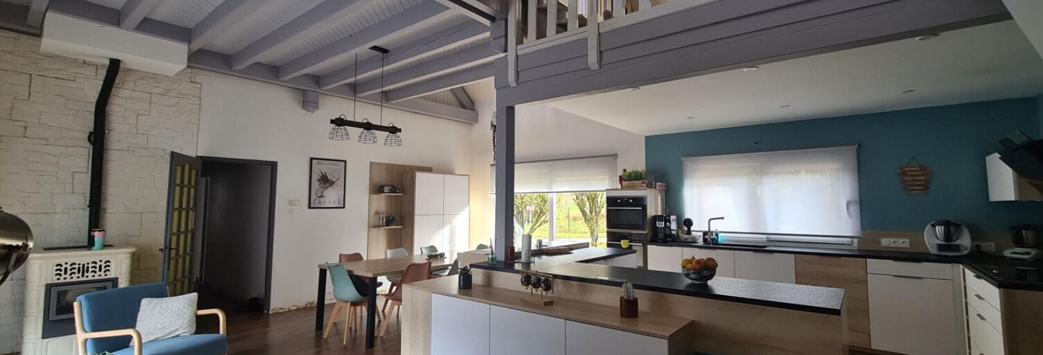 Maison 8 Pièces 172 m² à vendre à Évette-Salbert (90350)