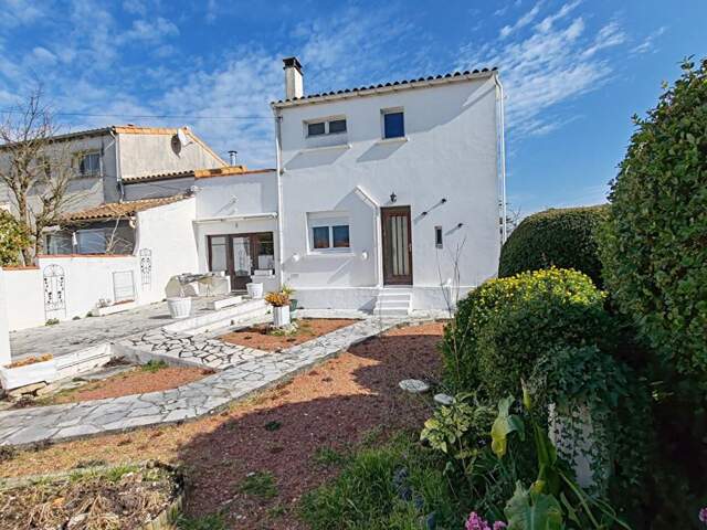 Maison Bourcefranc Le Chapus; 83 m2, 2 chambres, garage, parcelle de 408m2 — photo du bien